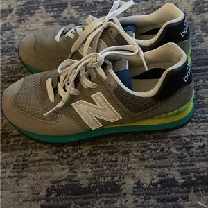 New Balance Gray and Green Sneakers Retro Design